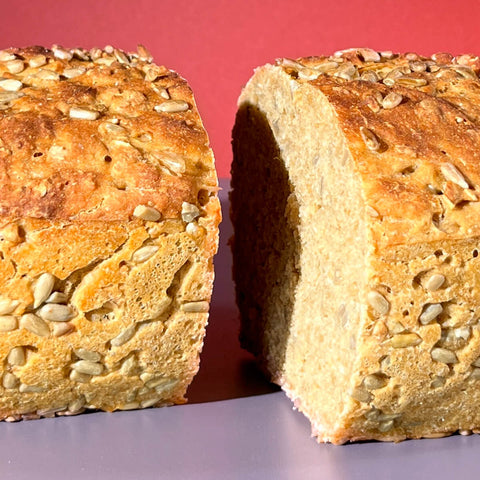 DINKEL URKRAFT mit Sonnenblumenkernen